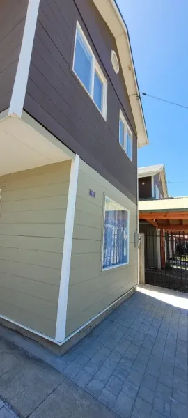 Casa seminueva en Parque Villarrica, con 3 dormitorios y 2 baños