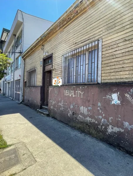 Casona de 230 m² en el centro de Temuco, ideal para uso institucional